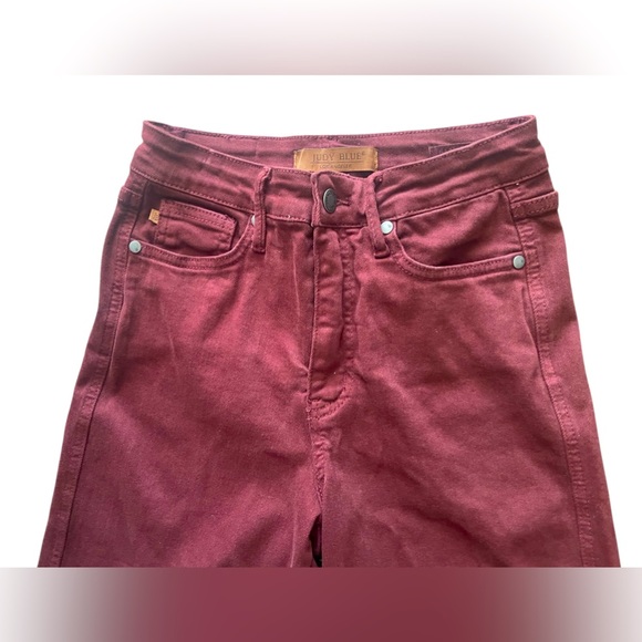 JUDY BLUE Women's Burgundy Jeans - Picture 3 of 10